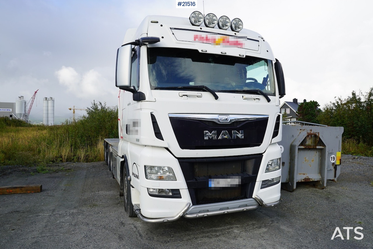 MAN Man TGX 35.560 8x4 tridem krokbil - 吊钩升降车:图2 MAN Man TGX 35.560 8x4 tridem krokbil - 吊钩升降车:图2