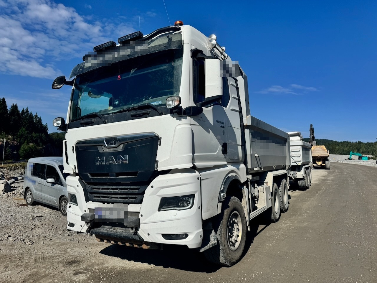 MAN TGX 33.580 - 翻斗车:图2 MAN TGX 33.580 - 翻斗车:图2