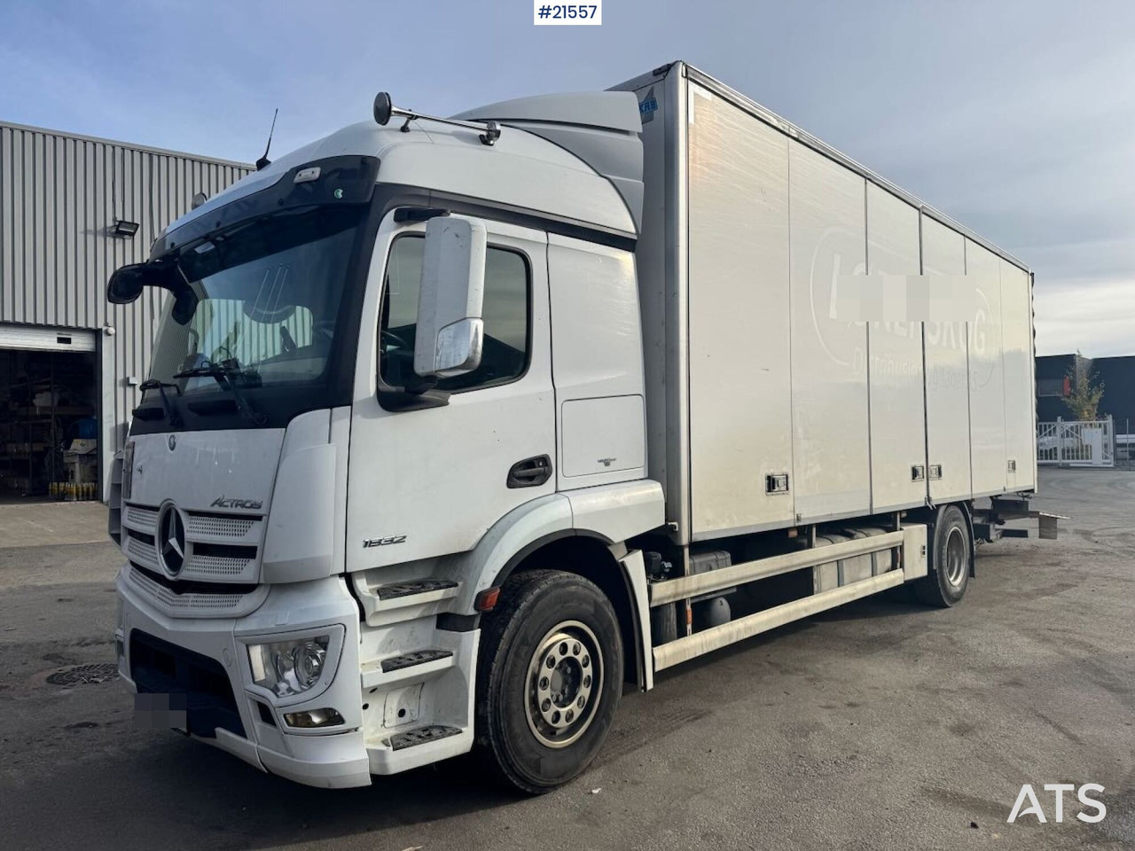 Mercedes Actros 1832 - 厢式卡车:图2 Mercedes Actros 1832 - 厢式卡车:图2
