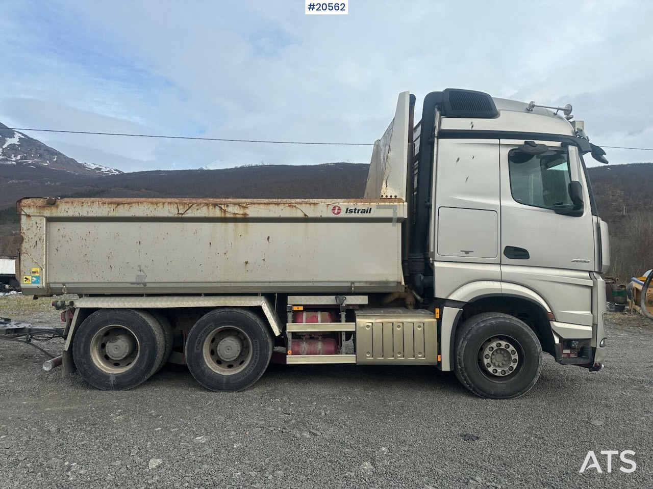 Mercedes Arocs 2658 - 翻斗车:图3 Mercedes Arocs 2658 - 翻斗车:图3