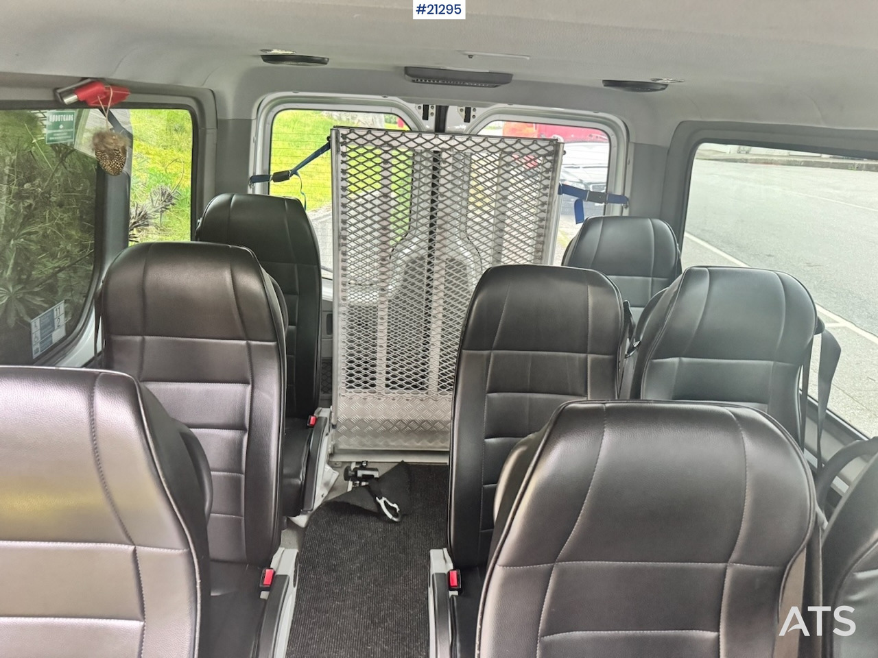 小型巴士, 小型客车 Mercedes Sprinter 316:图19 小型巴士, 小型客车 Mercedes Sprinter 316:图19