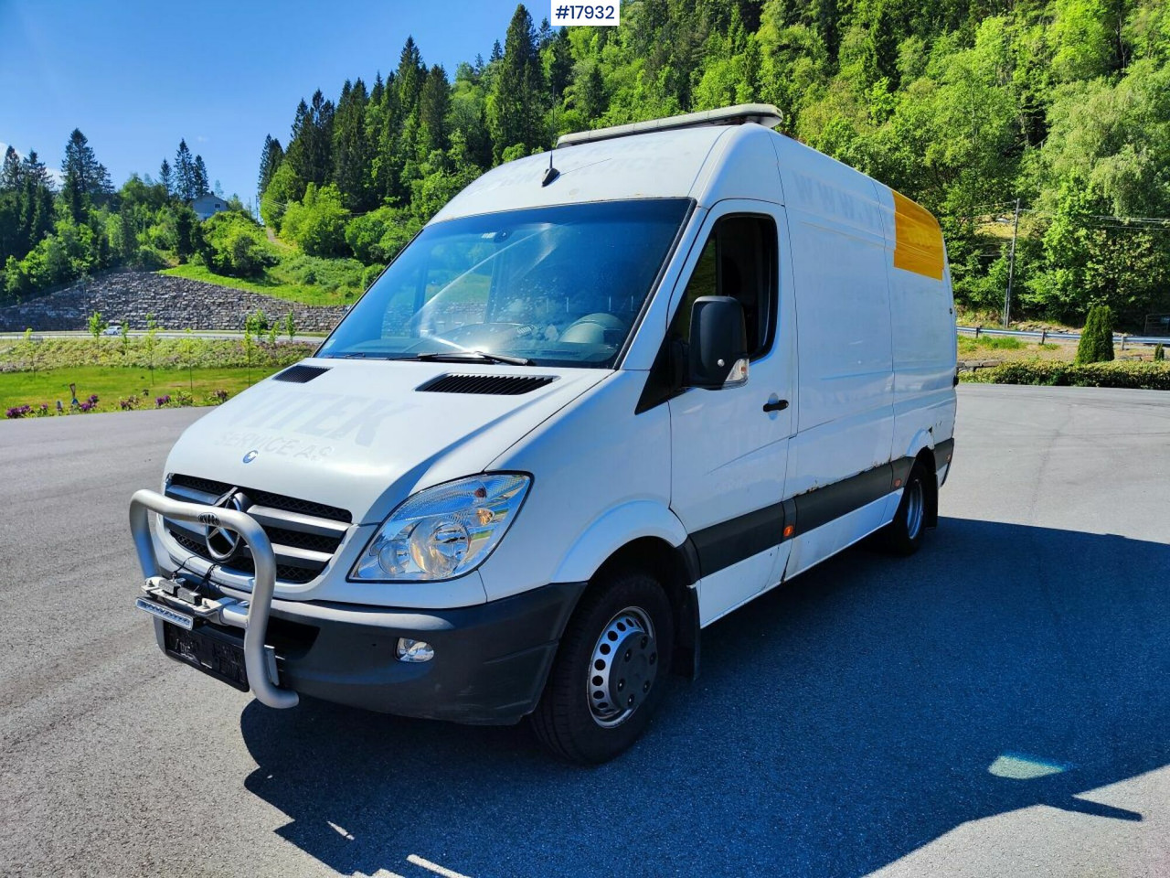 Mercedes sprinter 516CDI - 无侧窗厢式货车:图1 Mercedes sprinter 516CDI - 无侧窗厢式货车:图1