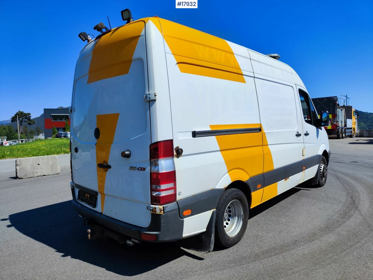 Mercedes sprinter 516CDI - 无侧窗厢式货车:图4 Mercedes sprinter 516CDI - 无侧窗厢式货车:图4