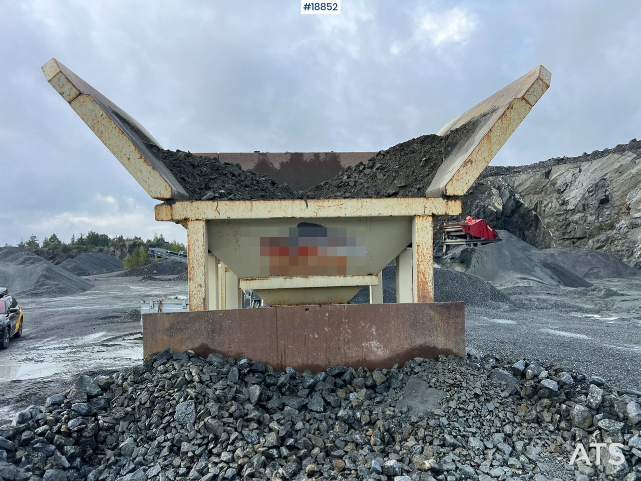 Metso Lokotrack LT220D Finknuser m/ sikt, matekasse og transportbånd - 移动破碎机:图4 Metso Lokotrack LT220D Finknuser m/ sikt, matekasse og transportbånd - 移动破碎机:图4