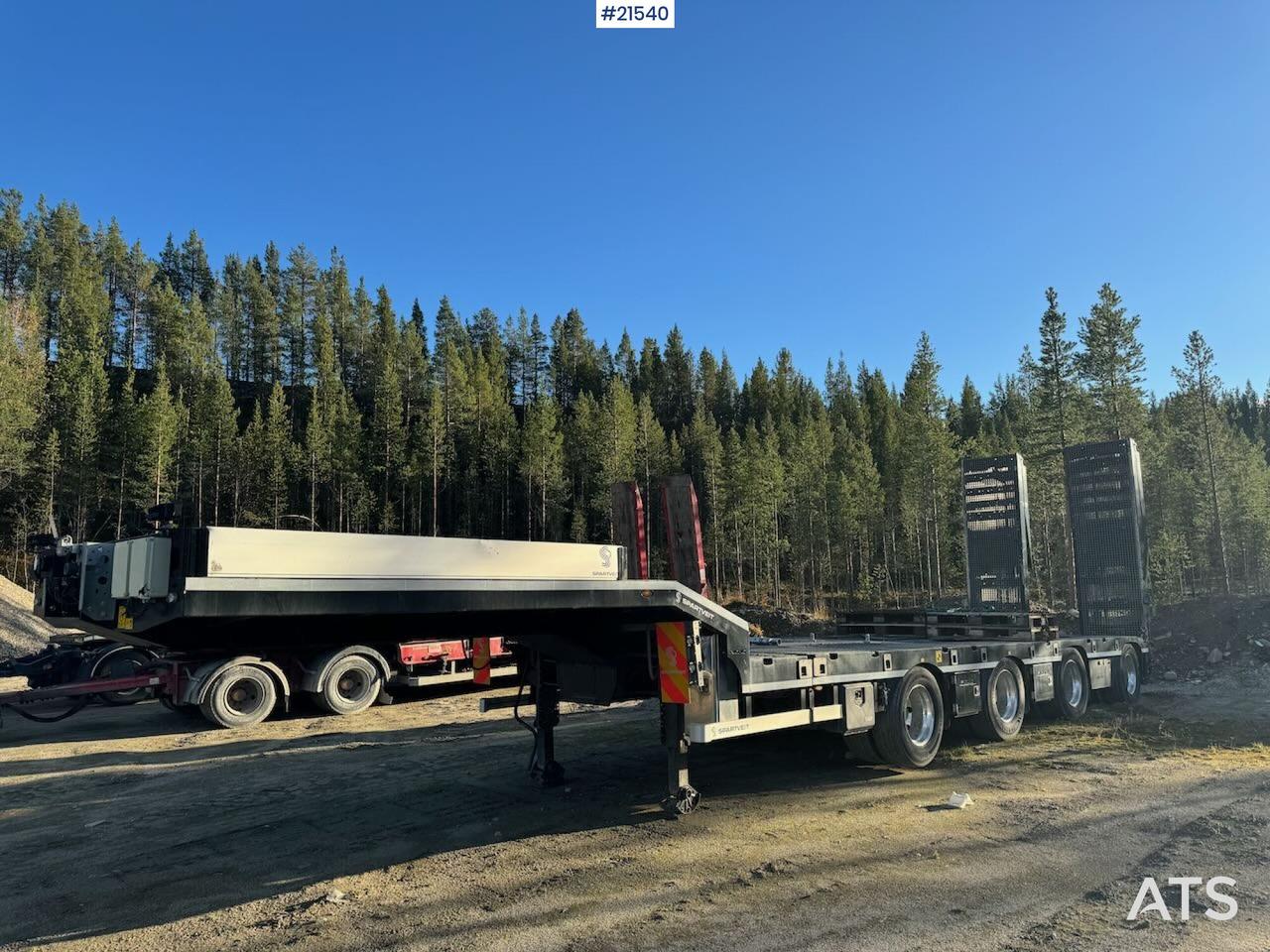 Rojo 2021 Rojo Maskinsemi m/ hydrauliske kjørebruer - 低装载半拖车:图2 Rojo 2021 Rojo Maskinsemi m/ hydrauliske kjørebruer - 低装载半拖车:图2