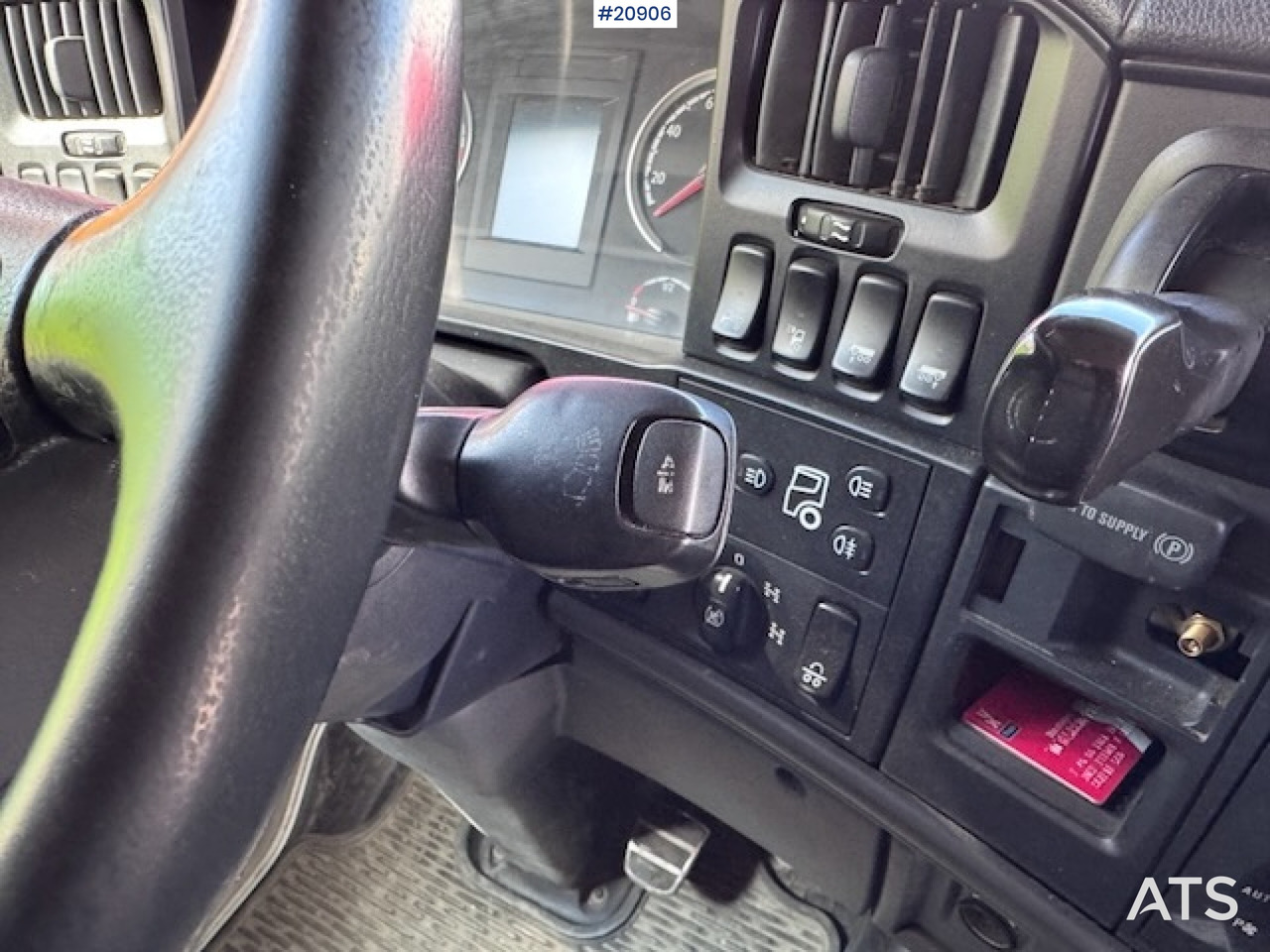 翻斗车 Scania R560:图47 翻斗车 Scania R560:图47