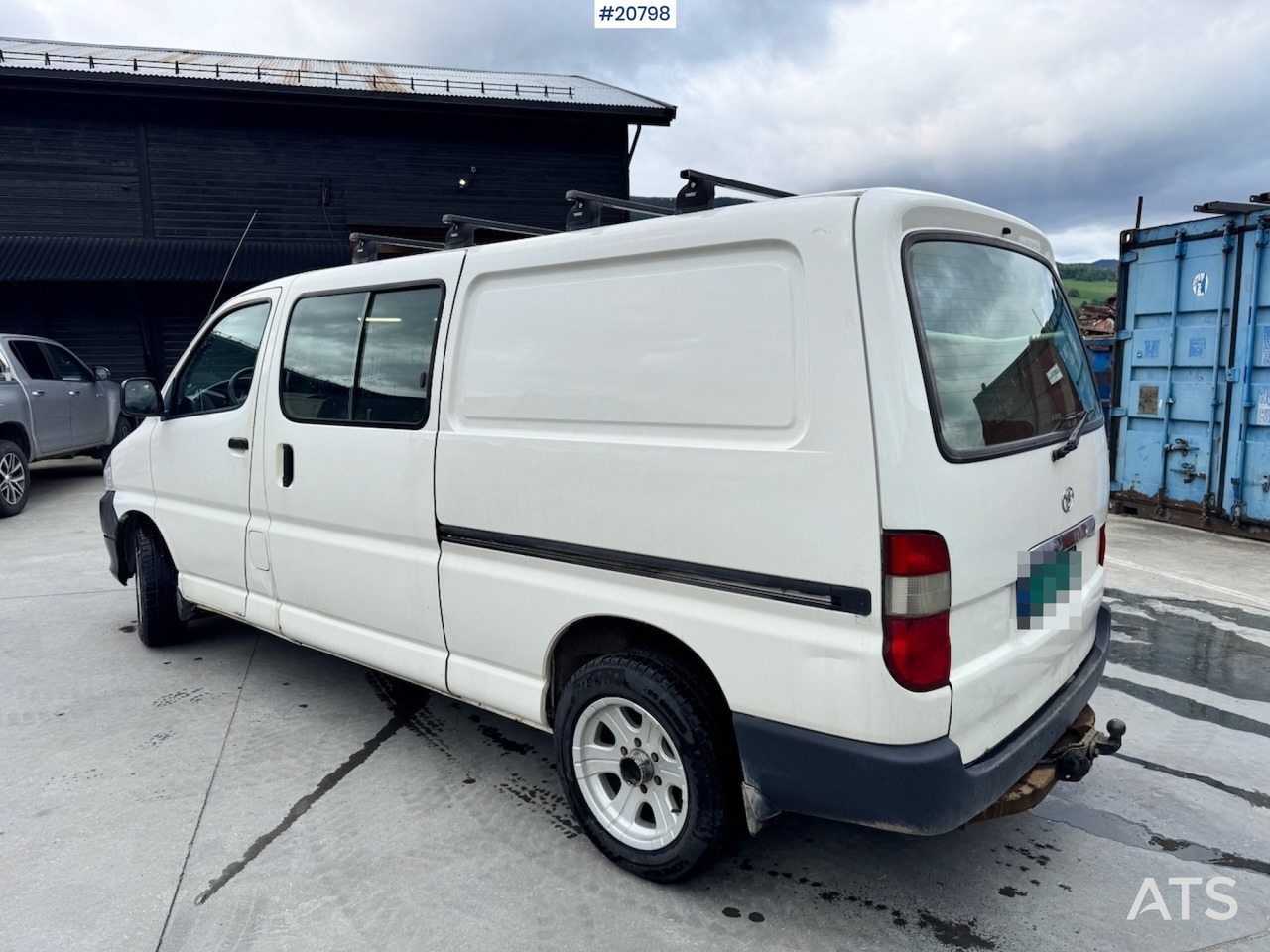 Toyota Hiace - 无侧窗厢式货车:图3 Toyota Hiace - 无侧窗厢式货车:图3