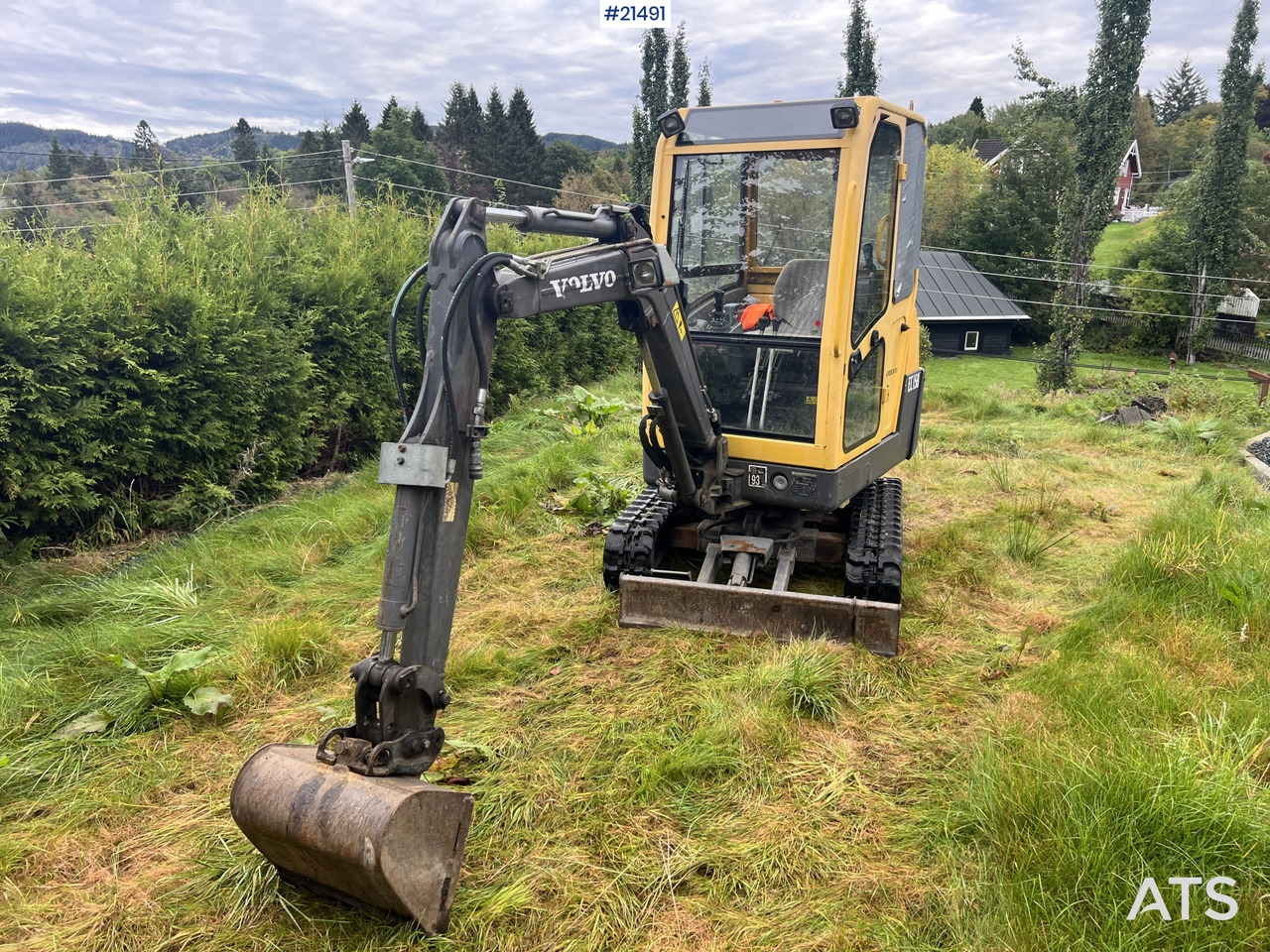 Volvo EC15B - 小型挖掘机:图2 Volvo EC15B - 小型挖掘机:图2