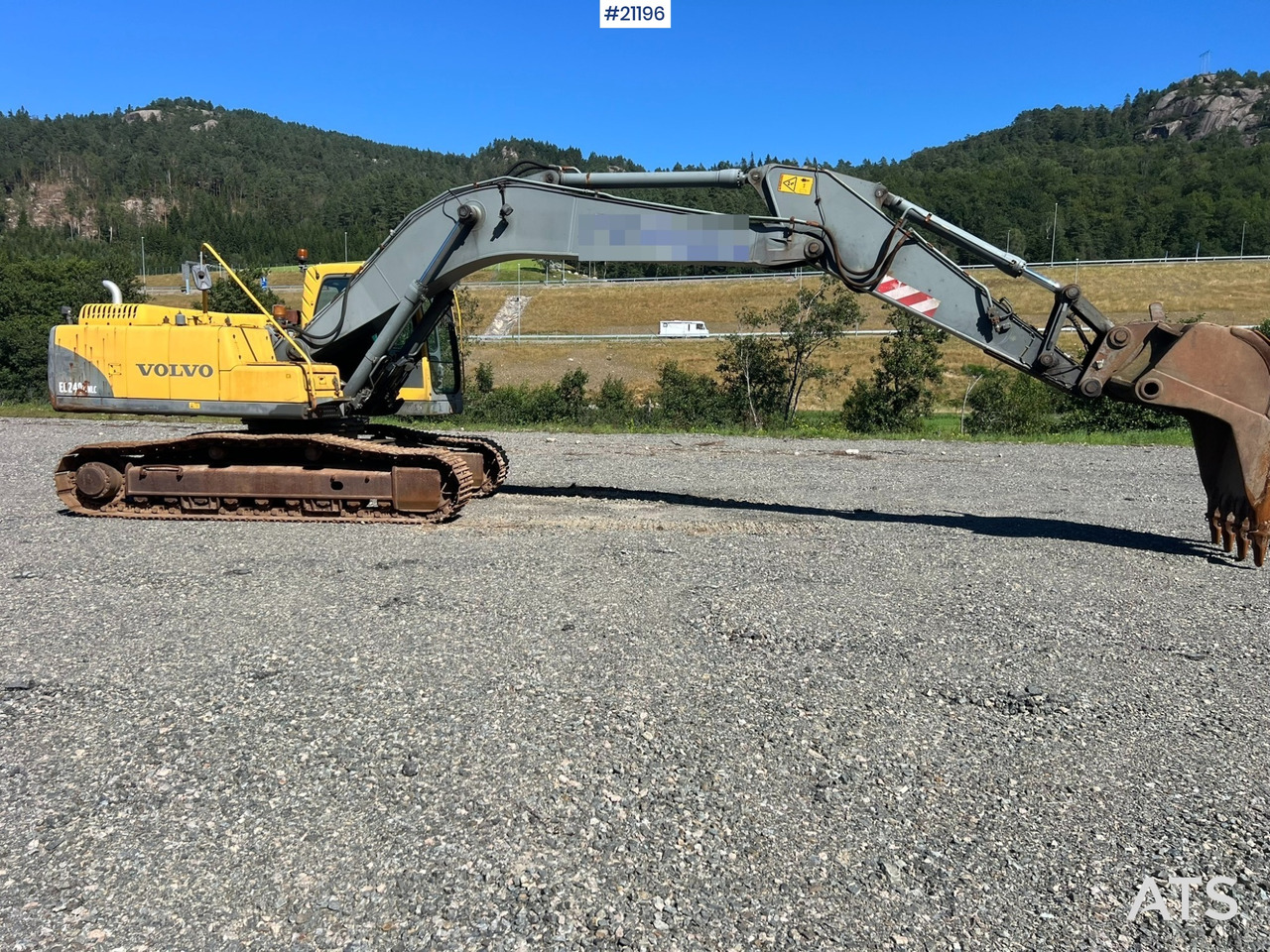 Volvo EC240 - 履带式挖掘机:图2 Volvo EC240 - 履带式挖掘机:图2