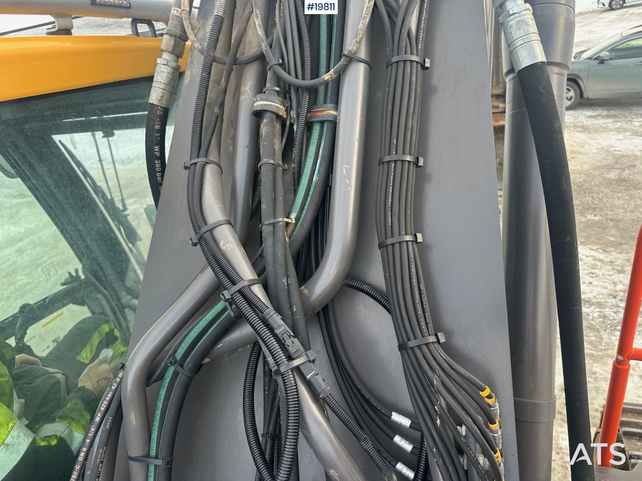 挖掘机 Volvo EC300 EL:图32 挖掘机 Volvo EC300 EL:图32