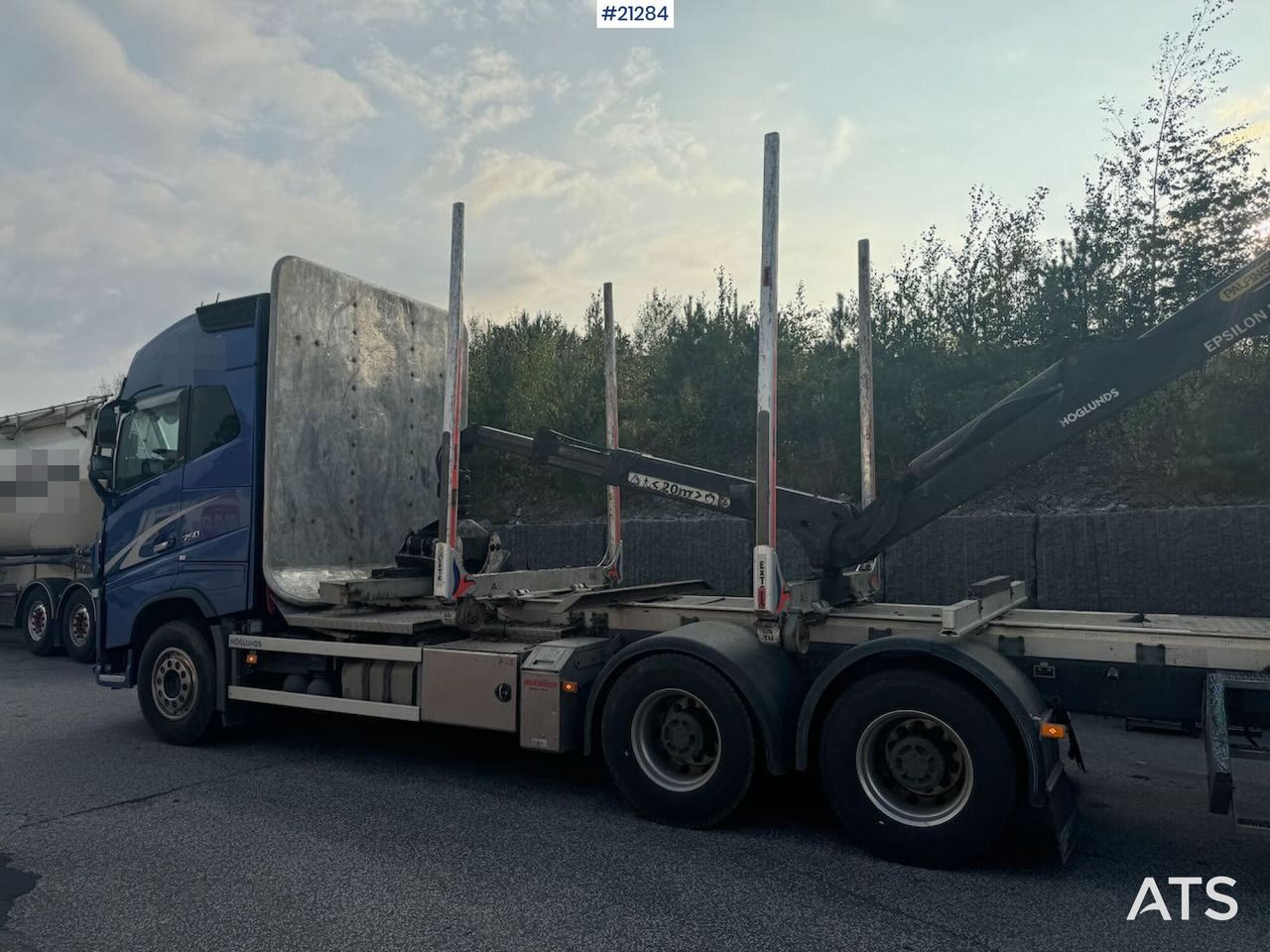 Volvo FH750 - 木材运输车, 起重车:图2 Volvo FH750 - 木材运输车, 起重车:图2