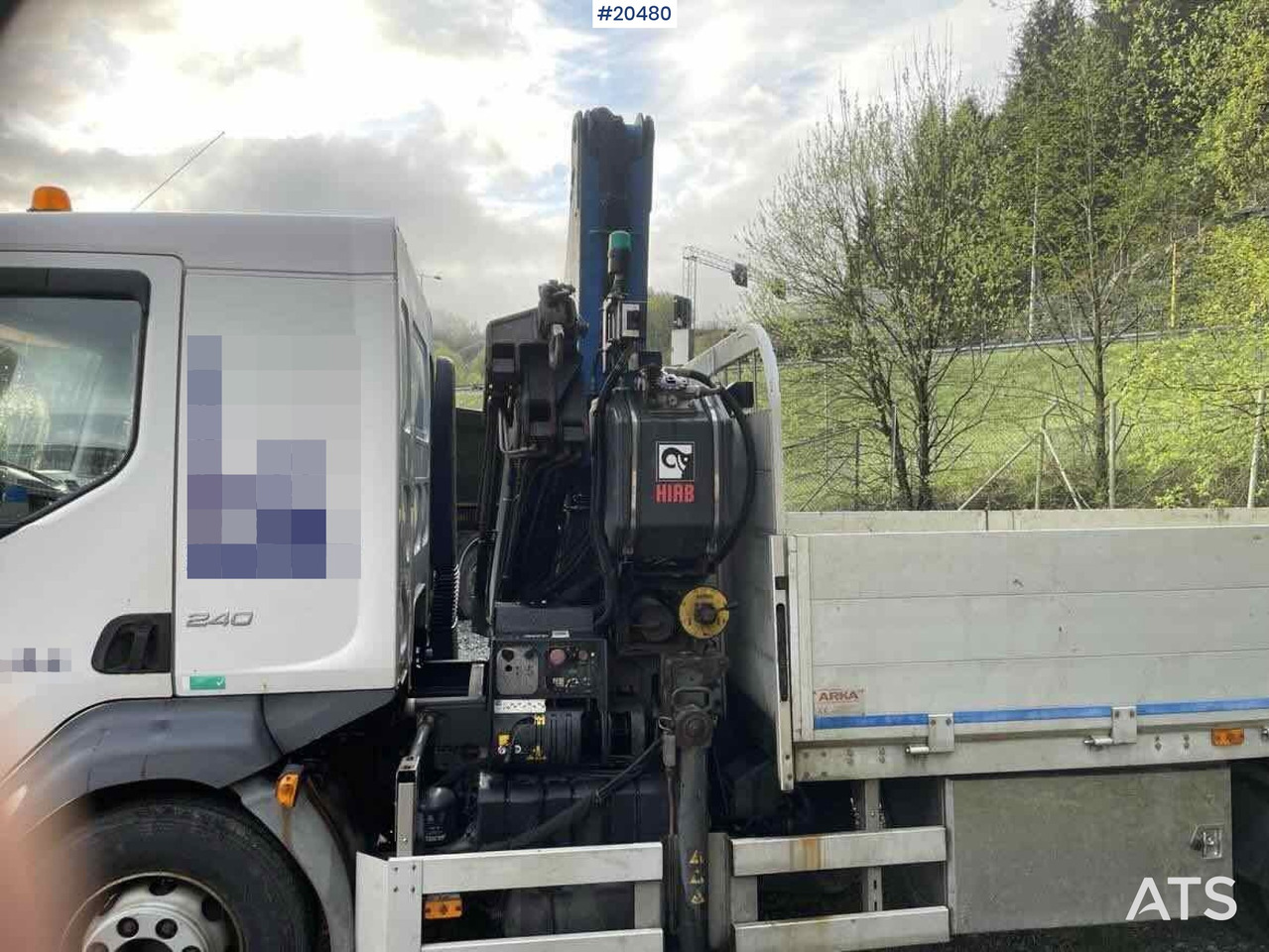 Volvo FL240 - 起重车, 栏板式/ 平板卡车:图4 Volvo FL240 - 起重车, 栏板式/ 平板卡车:图4