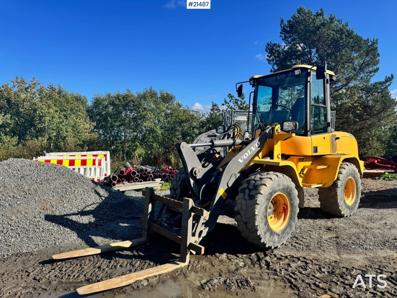 Volvo L30G - 轮式装载机:图1 Volvo L30G - 轮式装载机:图1