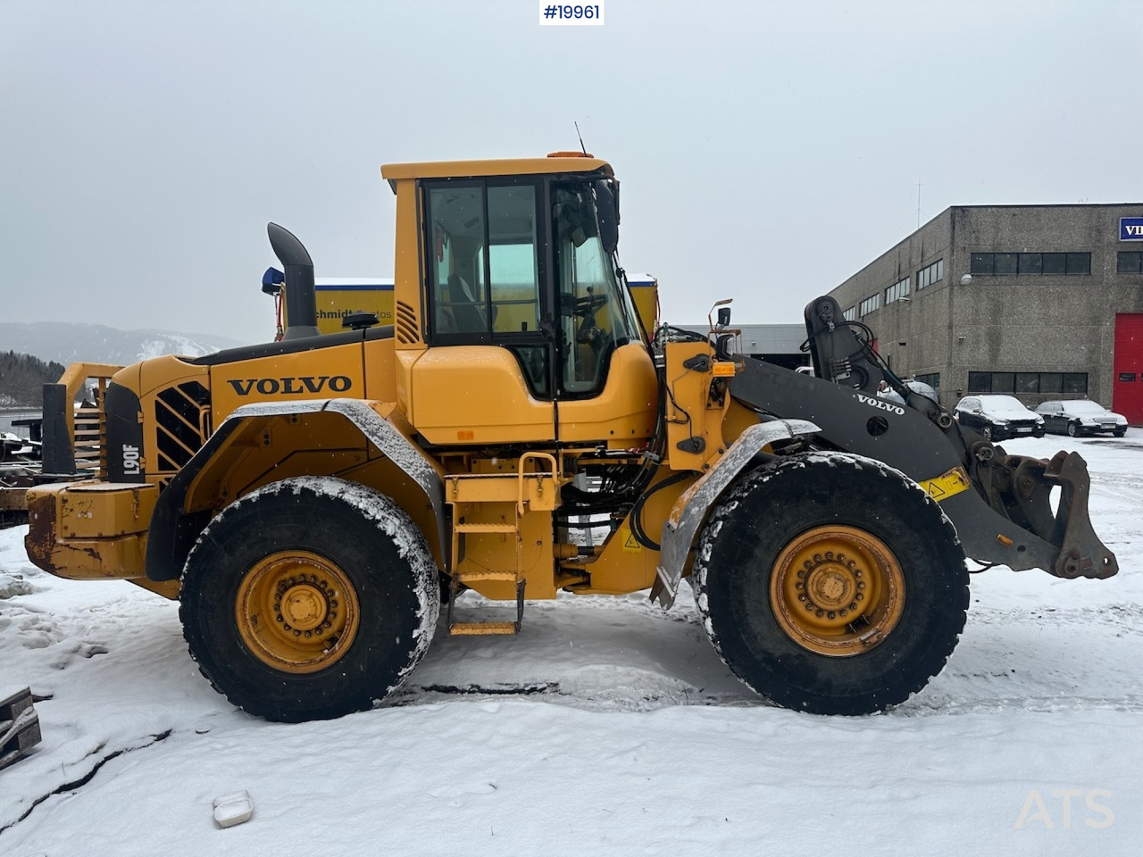Volvo L90F - 轮式装载机:图3 Volvo L90F - 轮式装载机:图3