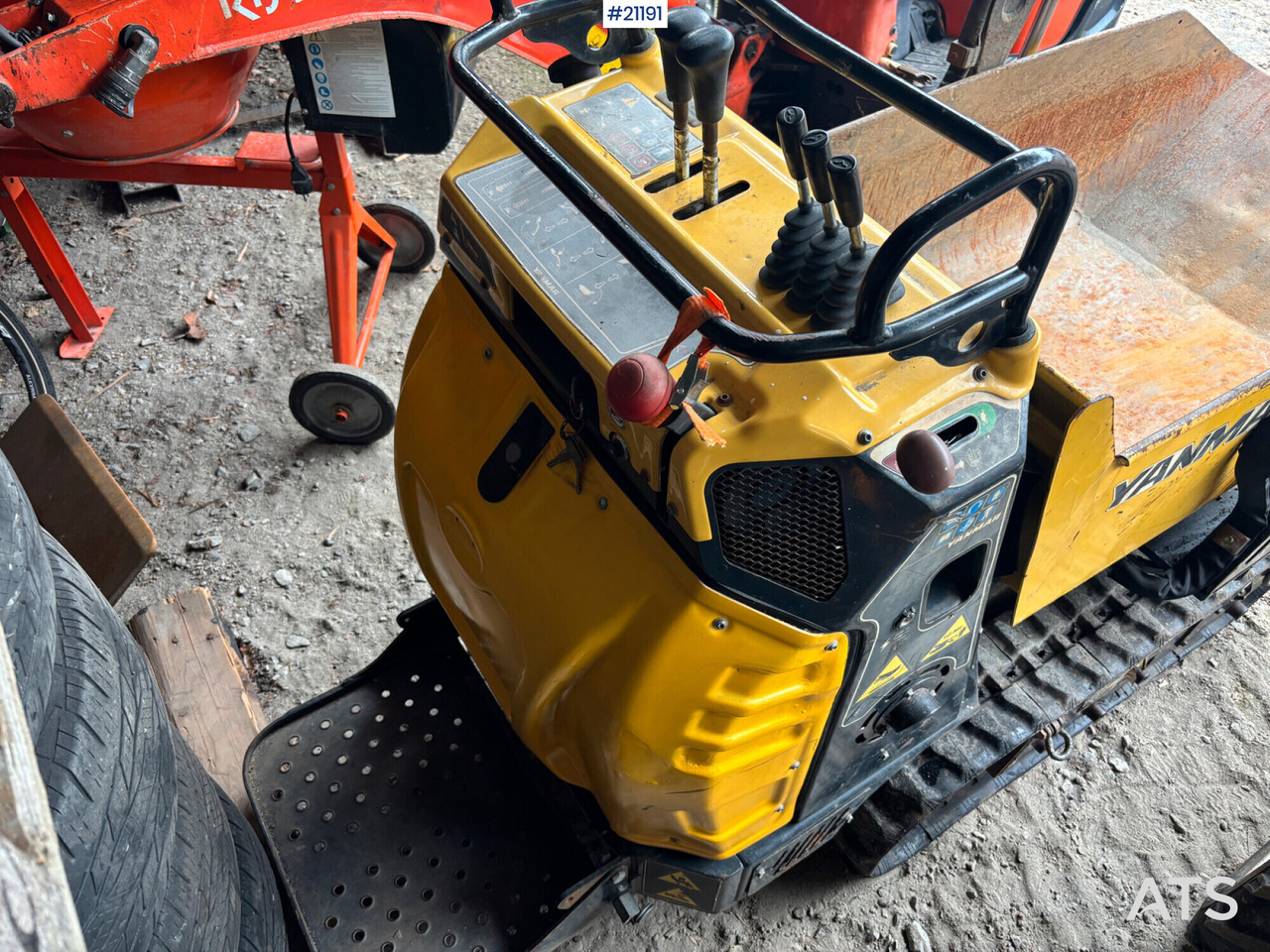 Yanmar C08 - 履带式自卸车:图5 Yanmar C08 - 履带式自卸车:图5