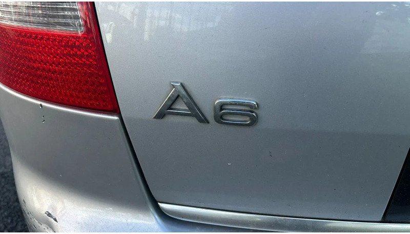 汽车 Audi 2.4 Benzine V6:图10 汽车 Audi 2.4 Benzine V6:图10