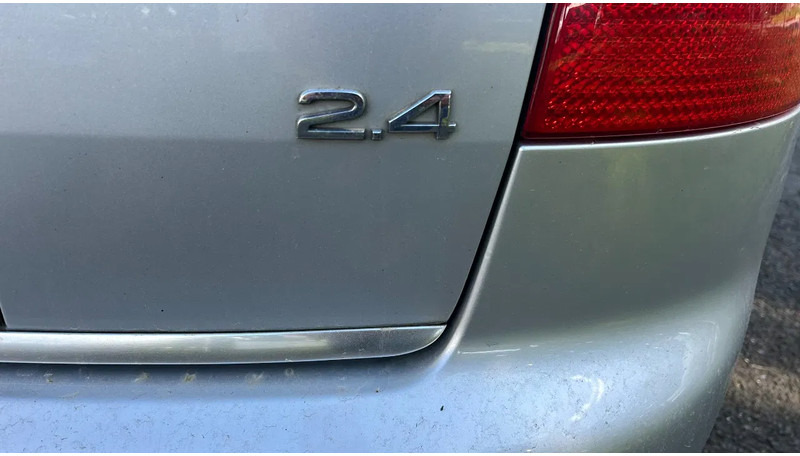 汽车 Audi 2.4 Benzine V6:图11 汽车 Audi 2.4 Benzine V6:图11