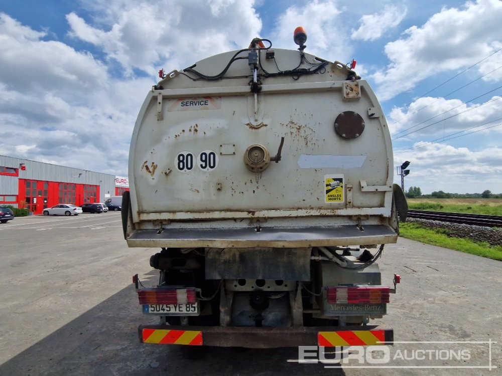 2002 Mercedes Axor 1829 - 道路清扫机:图4 2002 Mercedes Axor 1829 - 道路清扫机:图4