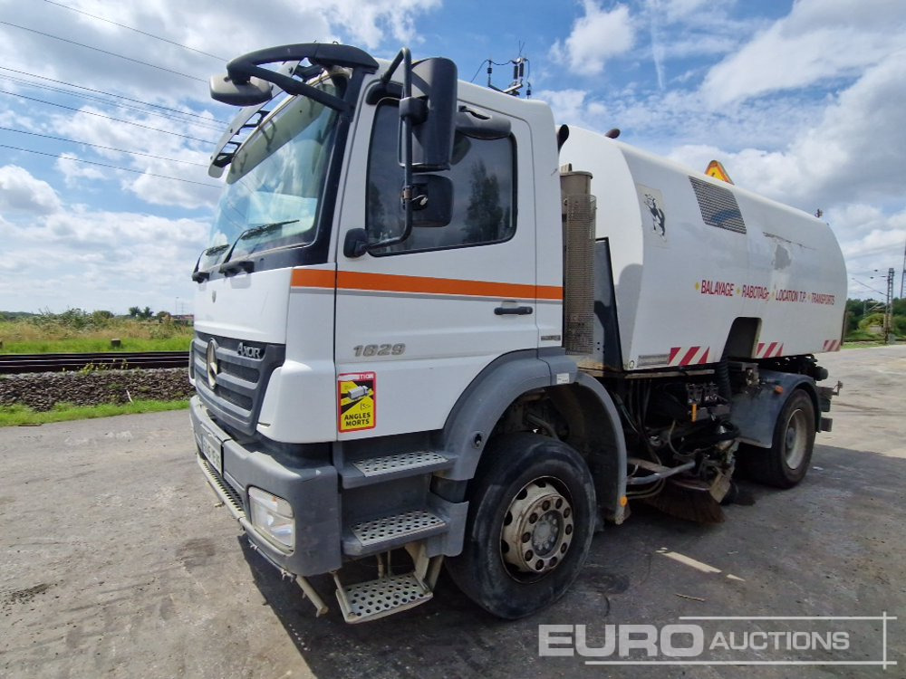 2002 Mercedes Axor 1829 - 道路清扫机:图1 2002 Mercedes Axor 1829 - 道路清扫机:图1