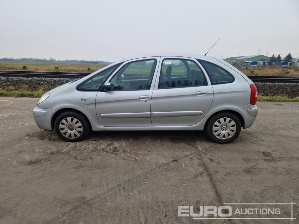 2004 Citroen Xsara Picasso - 汽车:图2 2004 Citroen Xsara Picasso - 汽车:图2