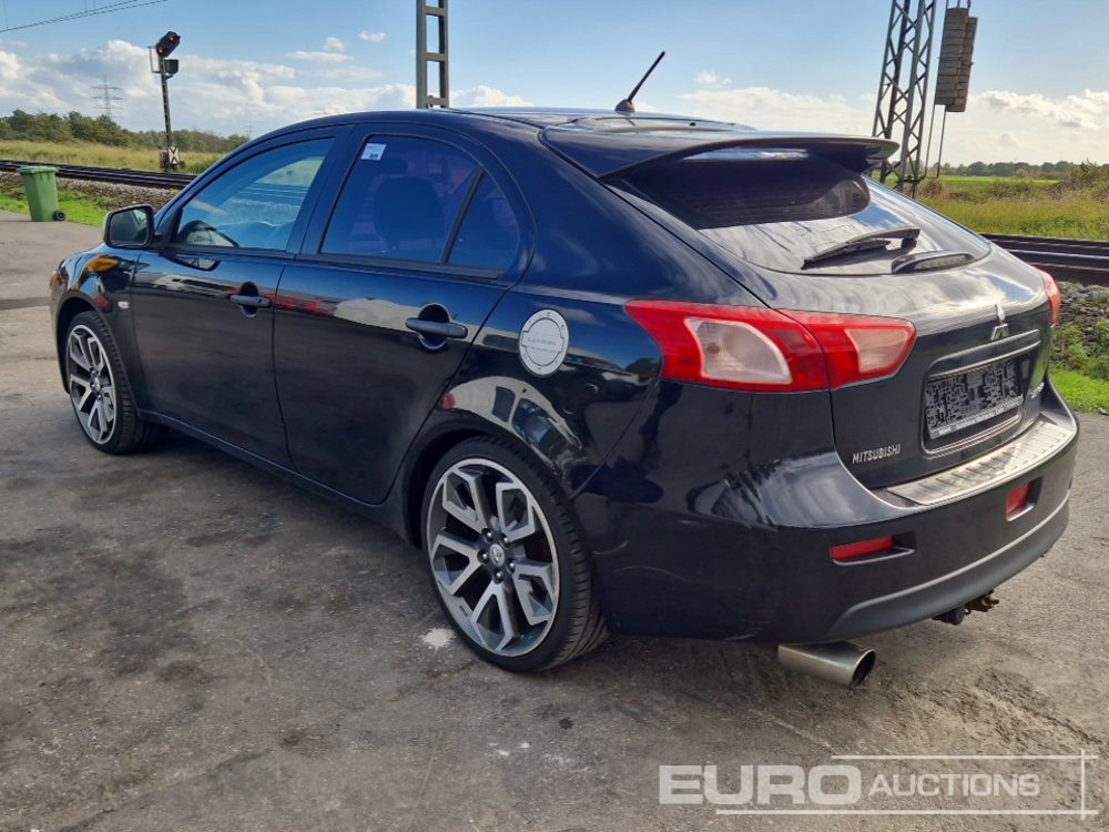 2010 Mitsubishi Lancer - 汽车:图3 2010 Mitsubishi Lancer - 汽车:图3