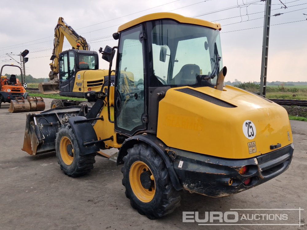 2013 JCB 406 B - 轮式装载机:图3 2013 JCB 406 B - 轮式装载机:图3
