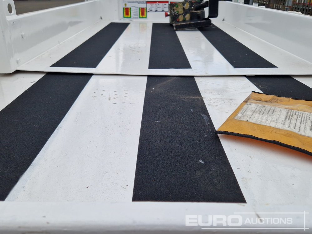 剪式升降机 2014 Haulotte Compact 12:图16 剪式升降机 2014 Haulotte Compact 12:图16