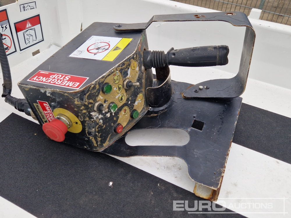 剪式升降机 2014 Haulotte Compact 12:图17 剪式升降机 2014 Haulotte Compact 12:图17