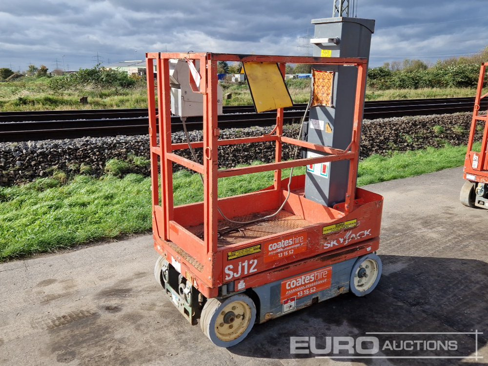 2014 SkyJack SJ12 - 空中平台:图1 2014 SkyJack SJ12 - 空中平台:图1