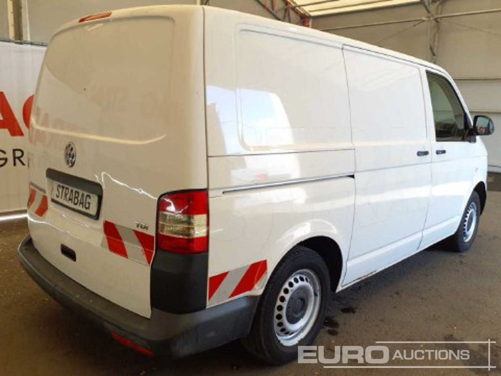 2014 Volkswagen Transporter T5 - 紧凑型面包车:图4 2014 Volkswagen Transporter T5 - 紧凑型面包车:图4