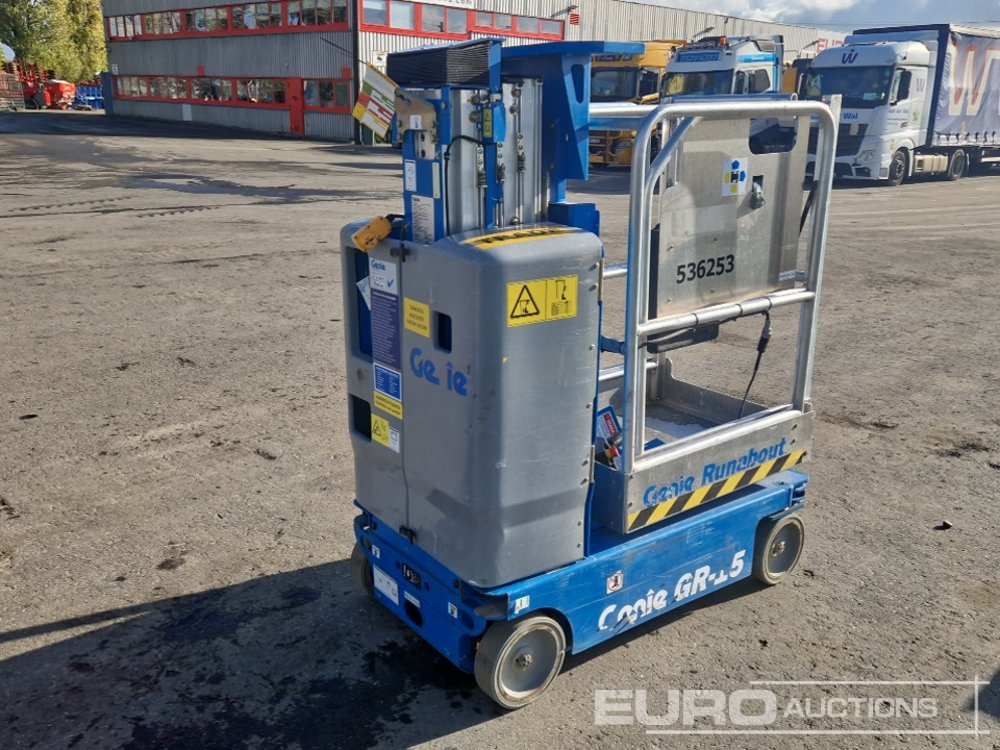 2017 Genie GR-15 - 垂直桅杆升降机:图4 2017 Genie GR-15 - 垂直桅杆升降机:图4