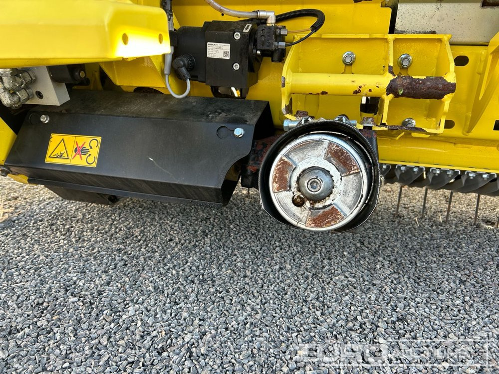 2019 John Deere 639 - 联合收割机:图5 2019 John Deere 639 - 联合收割机:图5