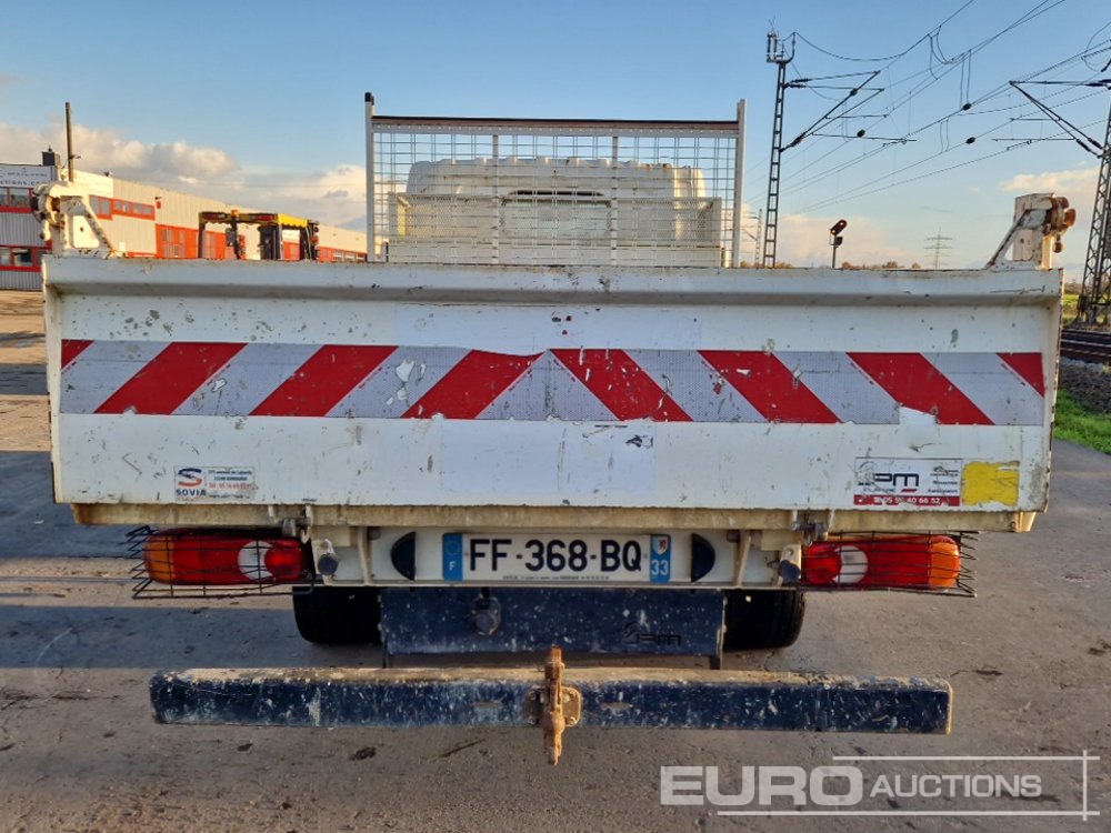 2019 Nissan NT400 - 翻斗货车:图4 2019 Nissan NT400 - 翻斗货车:图4