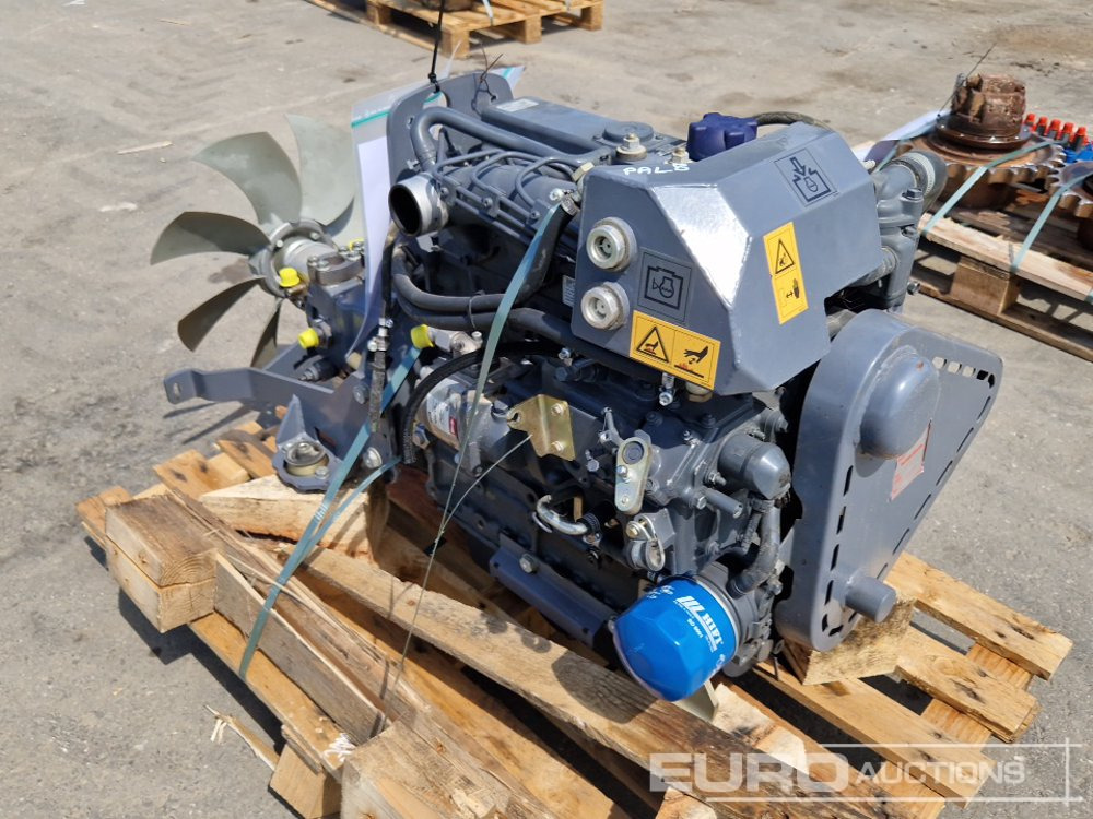 Kubota 4 Cylinder Diesel Engine - 发动机:图4 Kubota 4 Cylinder Diesel Engine - 发动机:图4