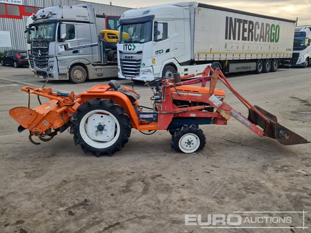 Kubota B1702 - 紧凑型拖拉机:图5 Kubota B1702 - 紧凑型拖拉机:图5