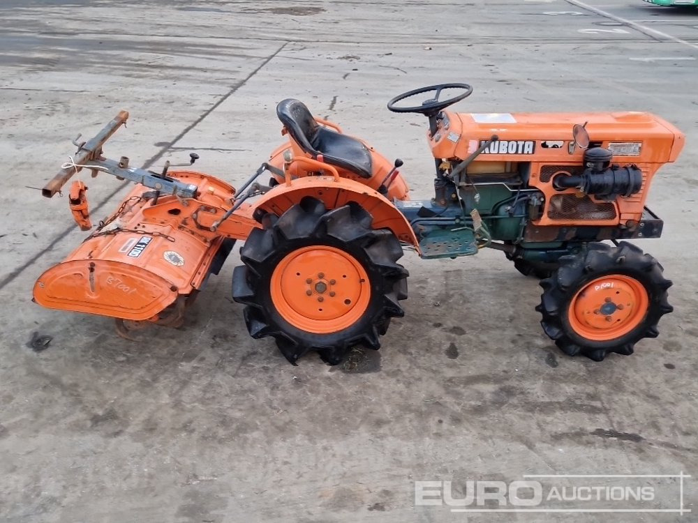 Kubota B7001 - 紧凑型拖拉机:图5 Kubota B7001 - 紧凑型拖拉机:图5