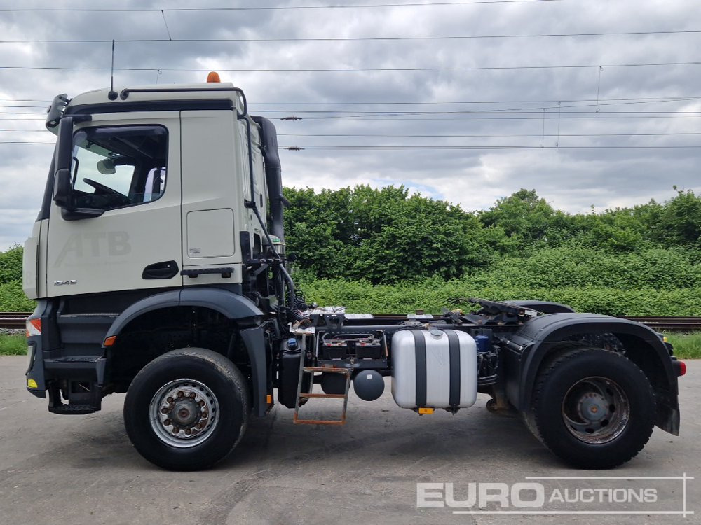 Mercedes Benz AROCS 1845 - 牵引车:图2 Mercedes Benz AROCS 1845 - 牵引车:图2