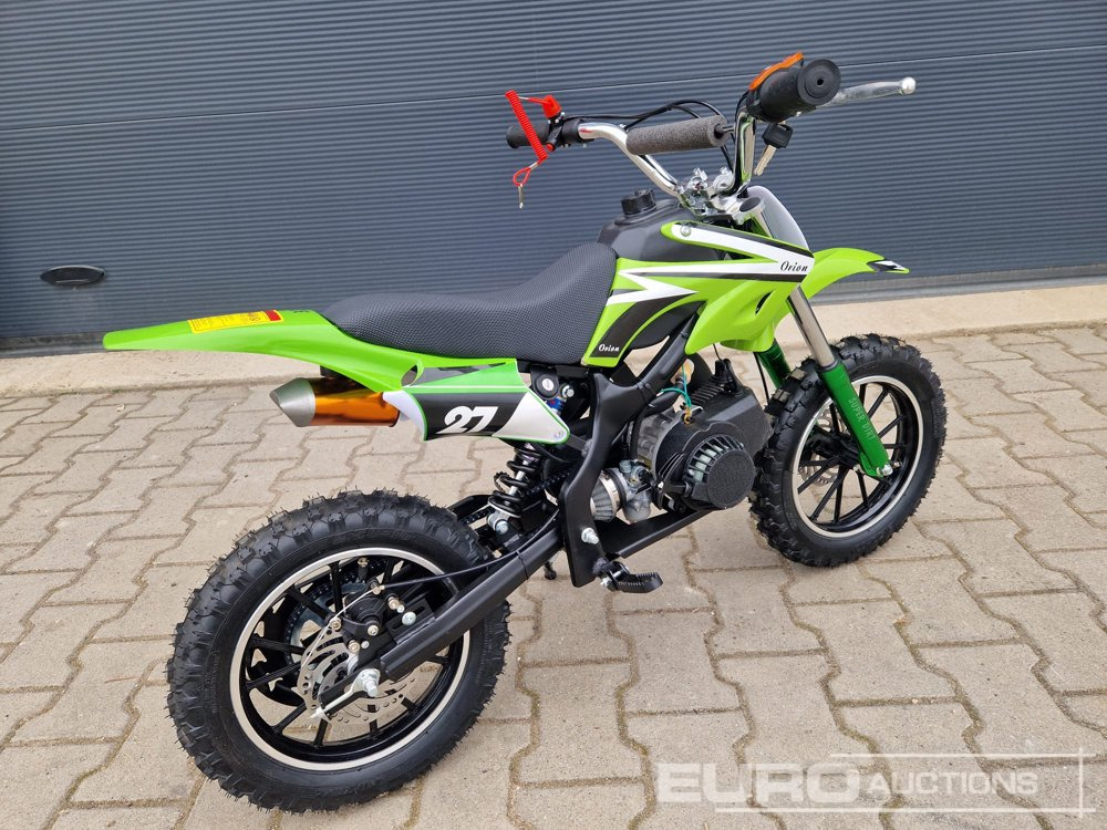 Unused DIRTBIKE 50R-D705 49CC Kids Petrol Motorbike, Automatic - 摩托车:图5 Unused DIRTBIKE 50R-D705 49CC Kids Petrol Motorbike, Automatic - 摩托车:图5