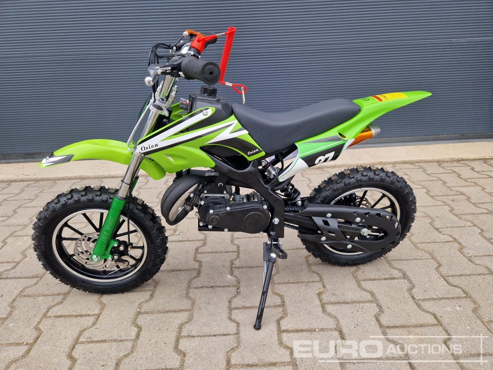 Unused DIRTBIKE 50R-D705 49CC Kids Petrol Motorbike, Automatic - 摩托车:图3 Unused DIRTBIKE 50R-D705 49CC Kids Petrol Motorbike, Automatic - 摩托车:图3