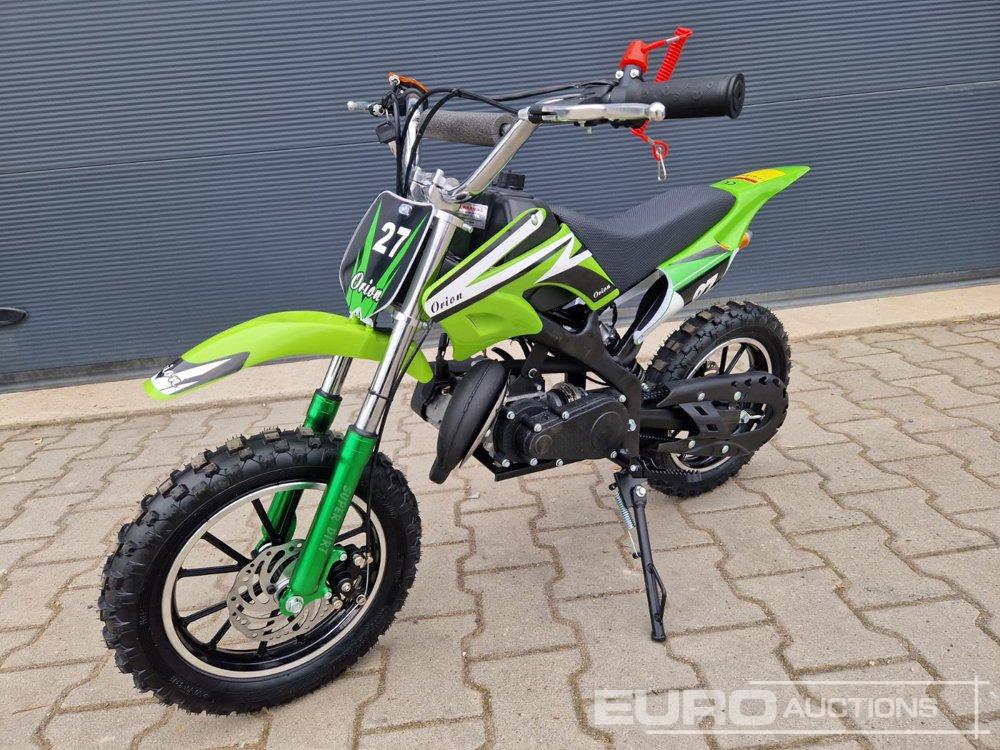 Unused DIRTBIKE 50R-D705 49CC Kids Petrol Motorbike, Automatic - 摩托车:图1 Unused DIRTBIKE 50R-D705 49CC Kids Petrol Motorbike, Automatic - 摩托车:图1