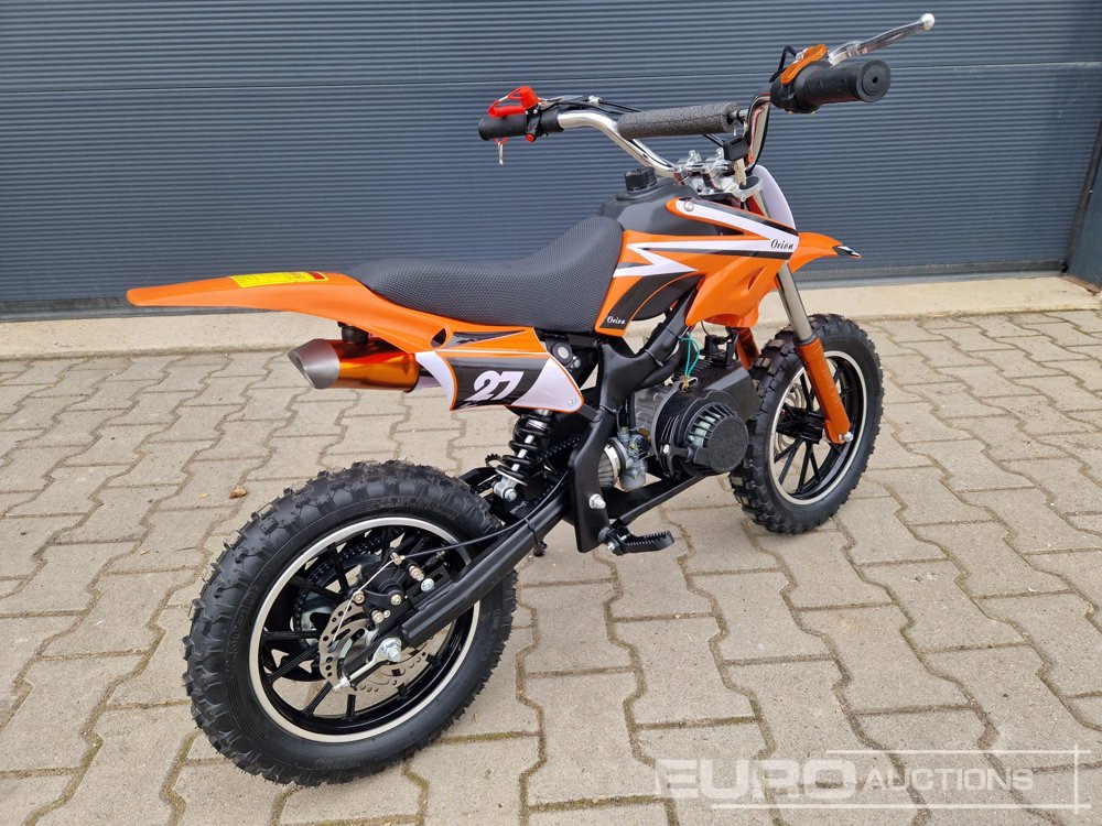 Unused DIRTBIKE 50R-D705 49CC Kids Petrol Motorbike, Automatic - 摩托车:图5 Unused DIRTBIKE 50R-D705 49CC Kids Petrol Motorbike, Automatic - 摩托车:图5