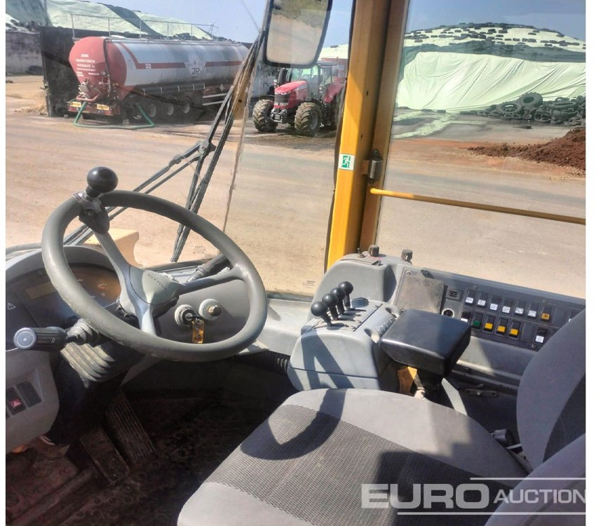 Volvo L70E - 轮式装载机:图5 Volvo L70E - 轮式装载机:图5