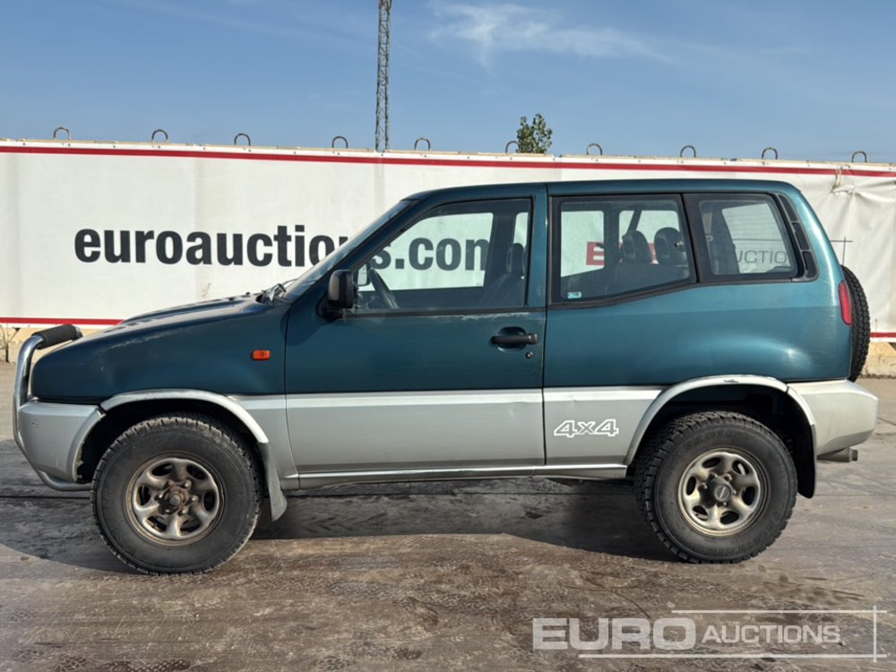 1995 Nissan Terrano II - 越野车:图2 1995 Nissan Terrano II - 越野车:图2