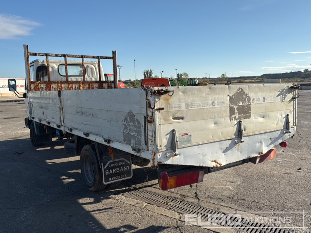 1999 Nissan Cabstar - 栏板式/ 平板卡车:图3 1999 Nissan Cabstar - 栏板式/ 平板卡车:图3