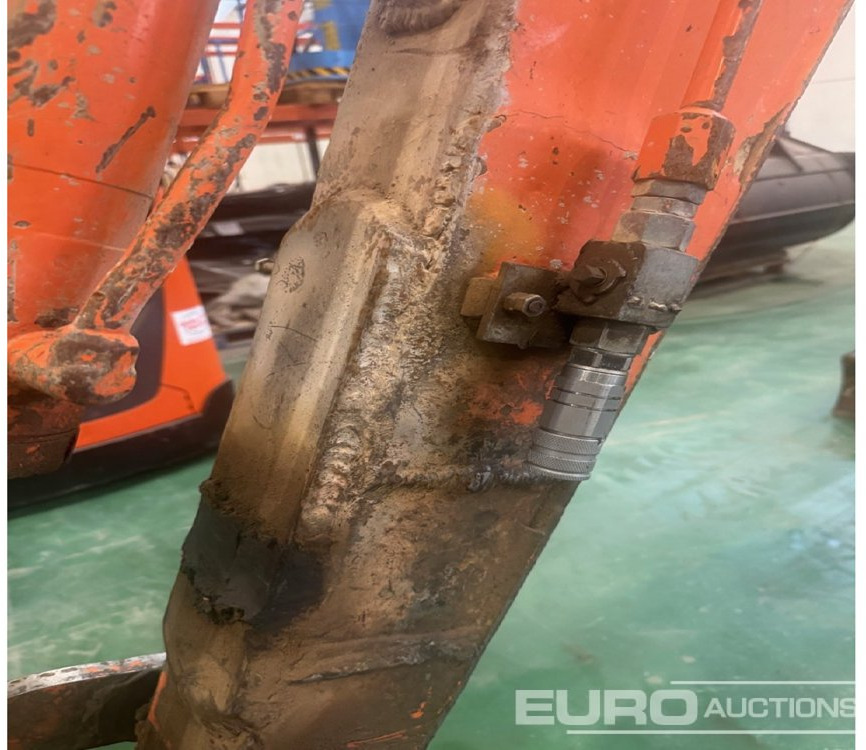 2006 Hitachi ZX35U-2 - 小型挖掘机:图4 2006 Hitachi ZX35U-2 - 小型挖掘机:图4