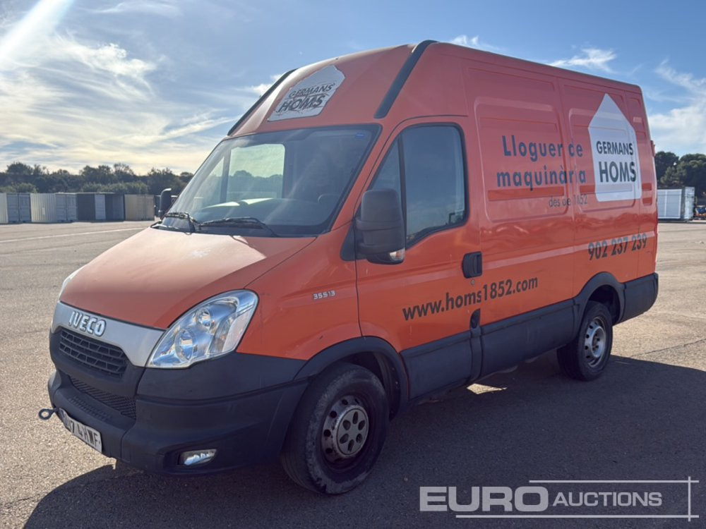 2014 Iveco Daily 35 S13 - 无侧窗厢式货车:图1 2014 Iveco Daily 35 S13 - 无侧窗厢式货车:图1