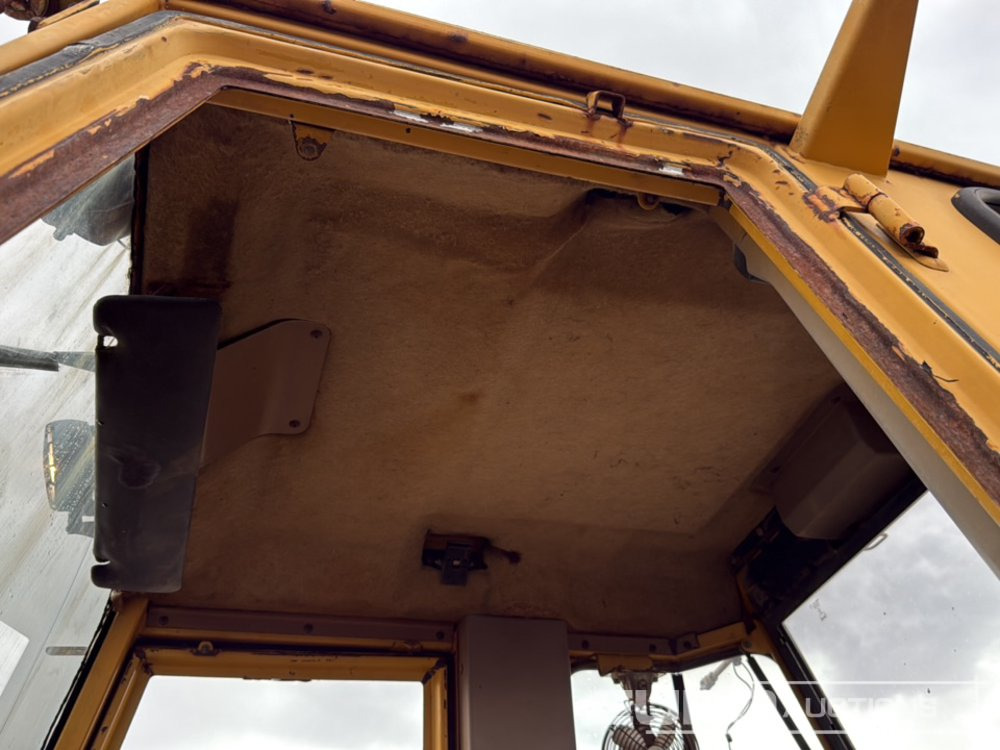 反铲装载机 CAT 428：图32