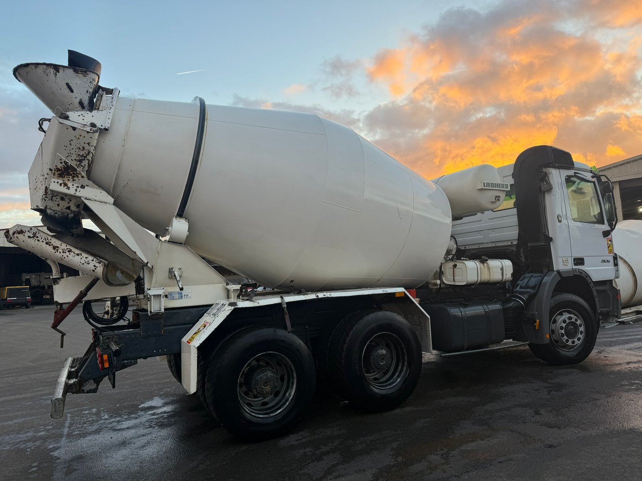 Camion béton Mercedes Benz Arocs 2636 6x4 FR-903-ND - 混凝土搅拌车:图4 Camion béton Mercedes Benz Arocs 2636 6x4 FR-903-ND - 混凝土搅拌车:图4