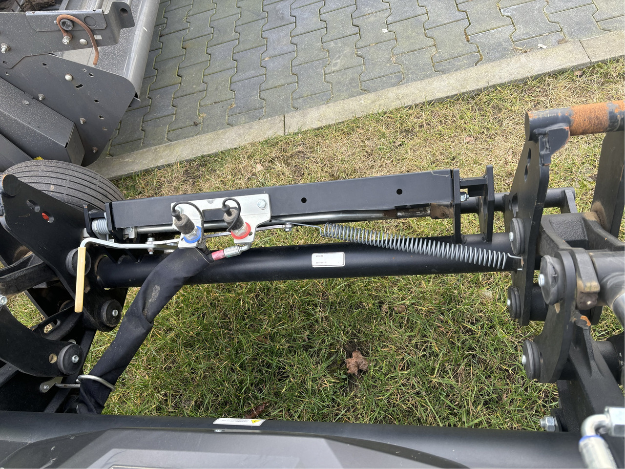 Alö Frontlader G5L Valtra - 牵引车前端装载机:图3 Alö Frontlader G5L Valtra - 牵引车前端装载机:图3