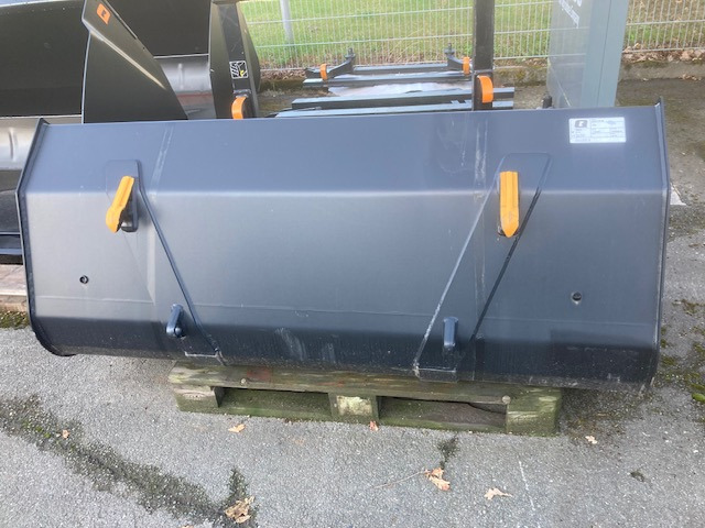 Alö Volumenschaufel VM 245 - 牵引车前端装载机:图2 Alö Volumenschaufel VM 245 - 牵引车前端装载机:图2